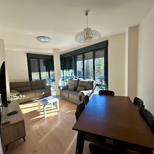 https://apt-apartamento-kiko.hotelsinnerja.org